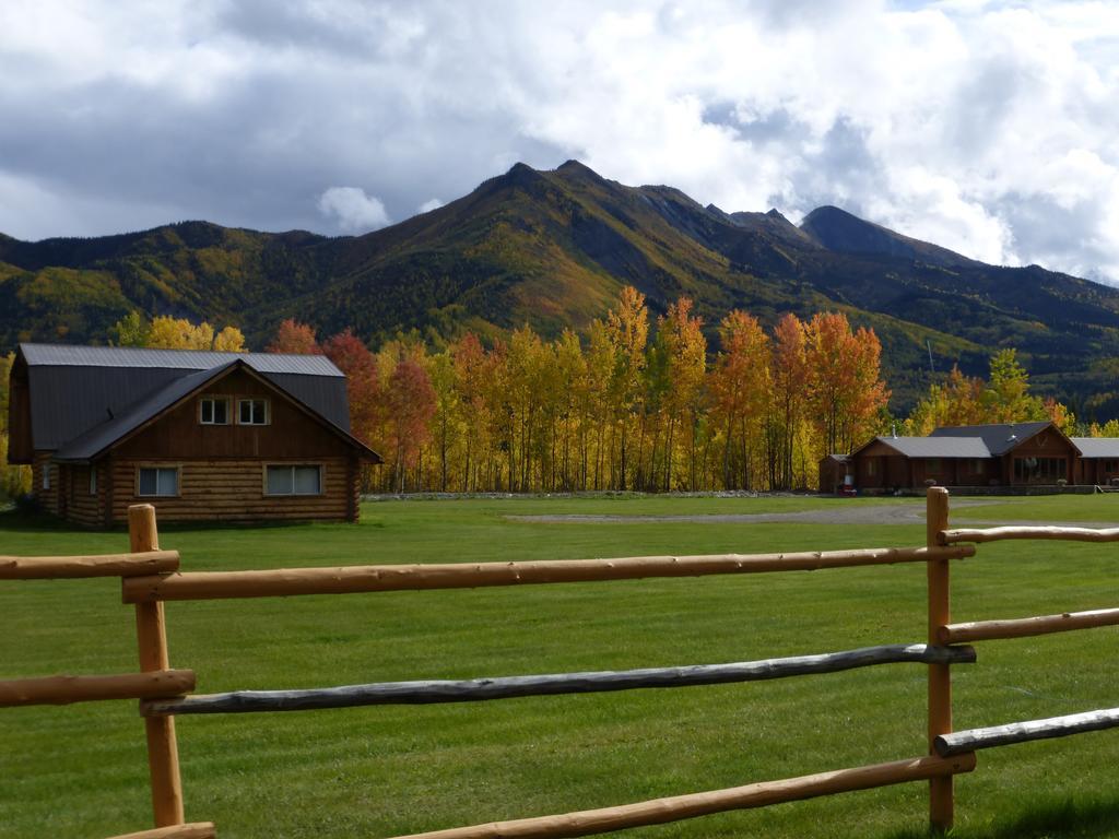Folding Mountain B & B ฟอร์ทเนลสัน ภายนอก รูปภาพ