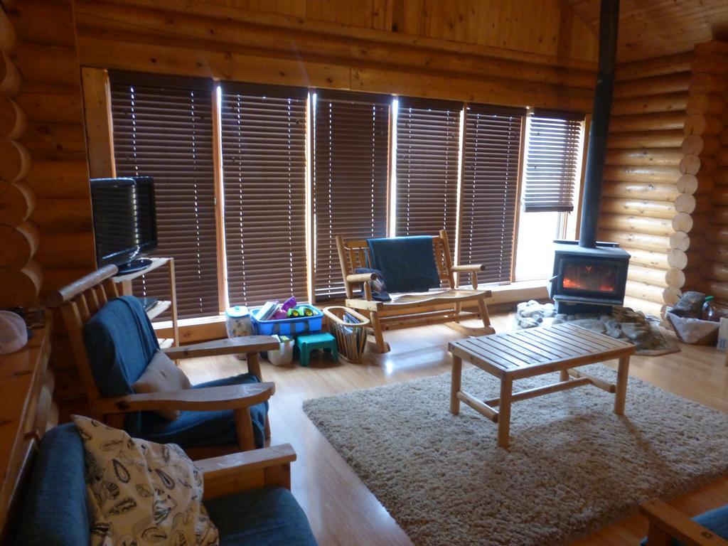 Folding Mountain B & B ฟอร์ทเนลสัน ภายนอก รูปภาพ