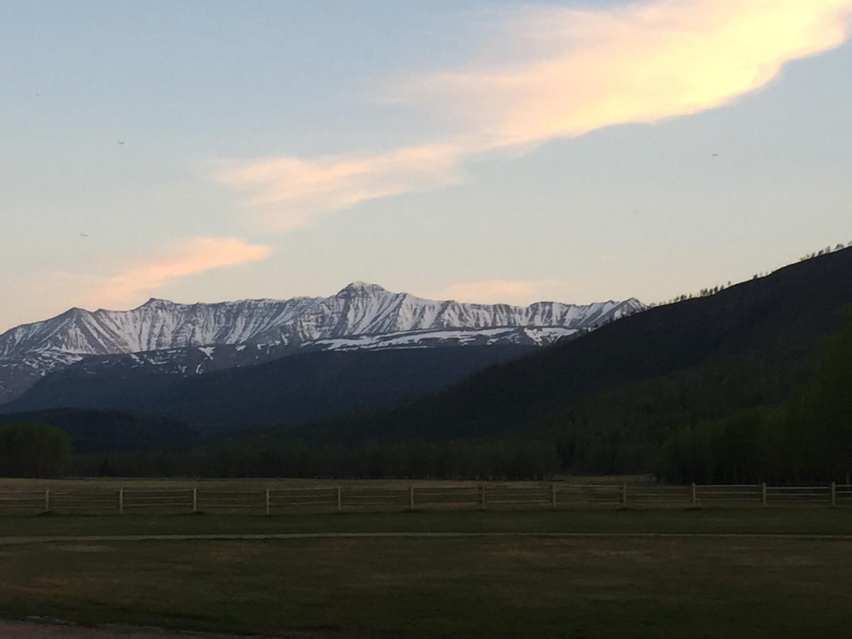 Folding Mountain B & B ฟอร์ทเนลสัน ภายนอก รูปภาพ