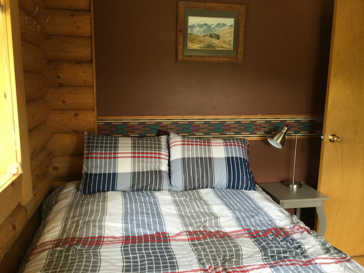 Folding Mountain B & B ฟอร์ทเนลสัน ภายนอก รูปภาพ