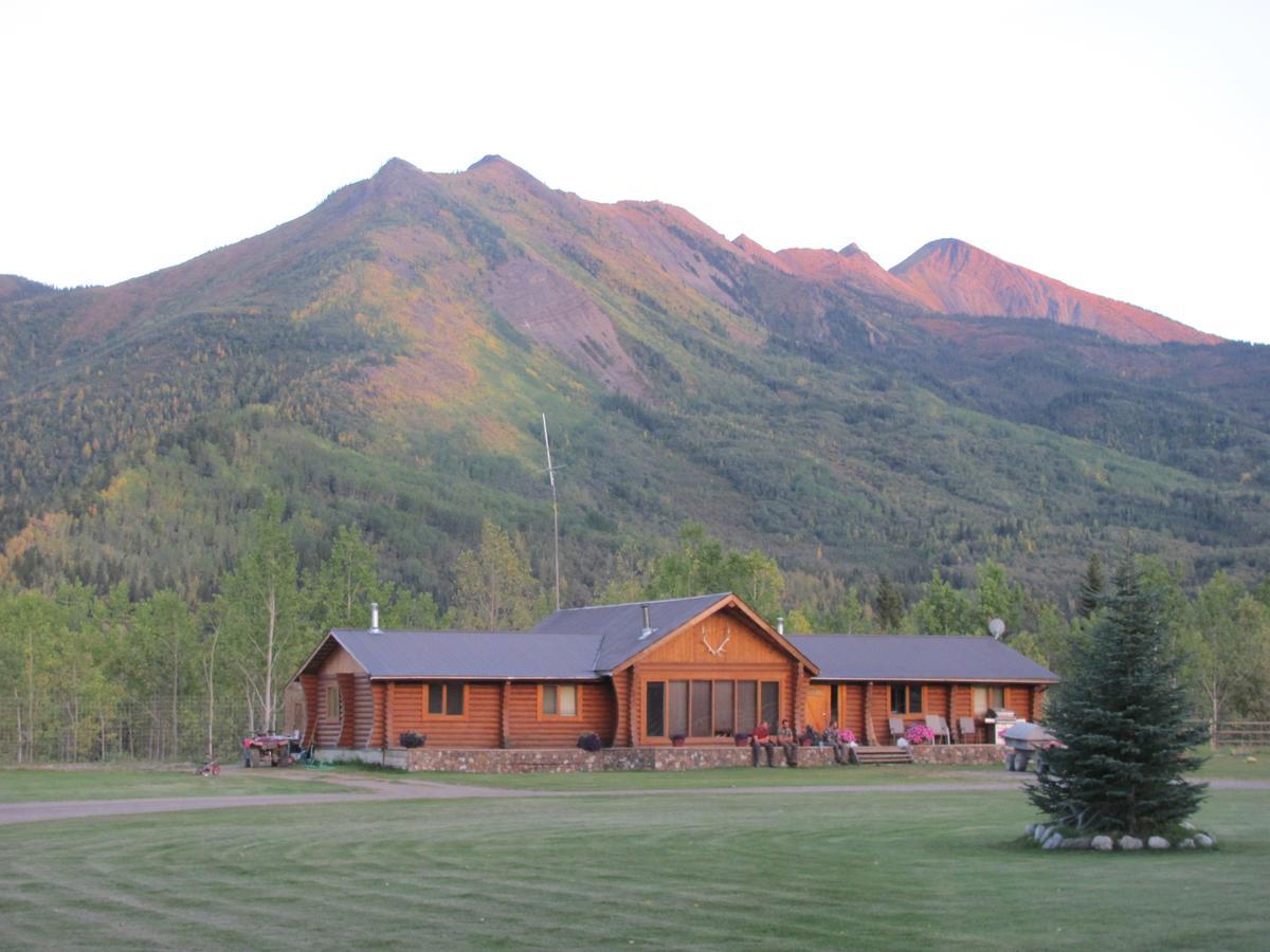 Folding Mountain B & B ฟอร์ทเนลสัน ภายนอก รูปภาพ